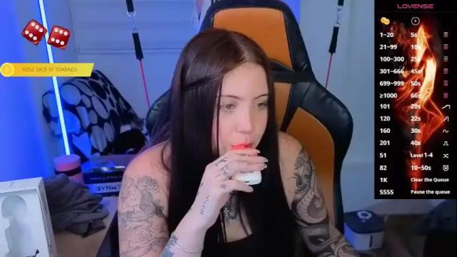 Image 3 of im_laia_ Stream on Chaturbate on 13 days ago