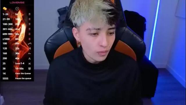 Image 3 of im_laia_ Stream on Chaturbate on 1 day ago