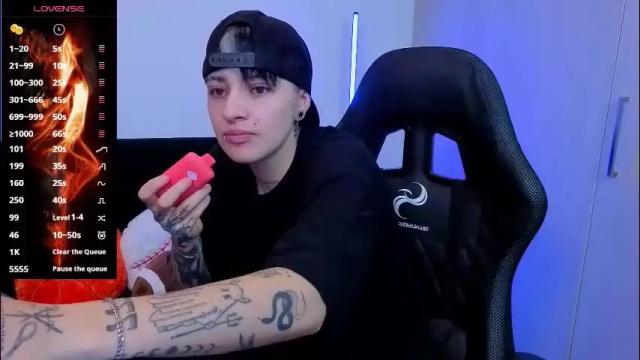 Image 4 of im_laia_ Stream on Chaturbate on 1 month ago