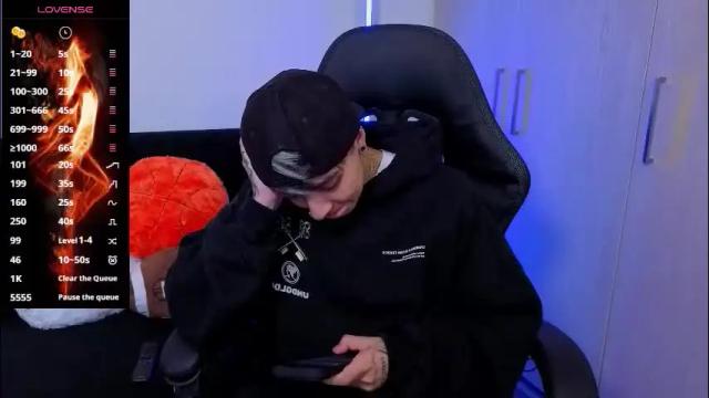 Image 4 of im_laia_ Stream on Chaturbate on 1 month ago