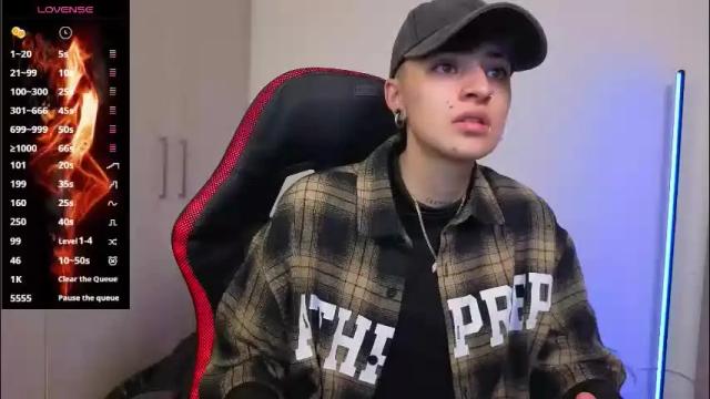 Image 3 of im_laia_ Stream on Chaturbate on 12 days ago