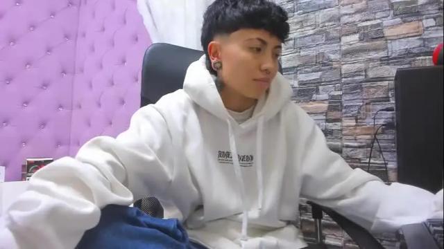 Image 2 of im_mathias Stream on Chaturbate on 1 month ago