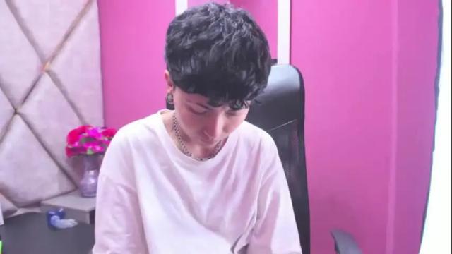 Image 11 of im_mathias Stream on Chaturbate on 26 days ago