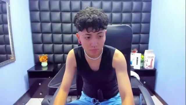 Image 2 of im_mathias Stream on Chaturbate on 8 days ago