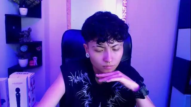 Image 3 of im_mathias Stream on Chaturbate on 1 month ago