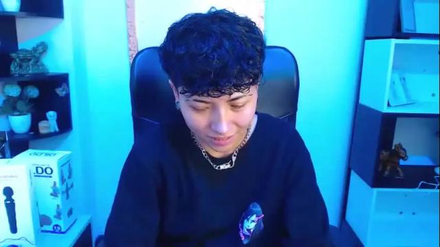 Image 3 of im_mathias Stream on Chaturbate on 1 month ago