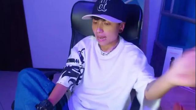 Image 6 of im_mathias Stream on Chaturbate on 2 days ago