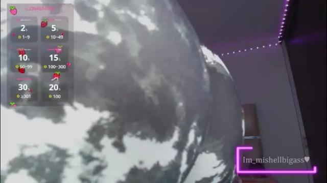 Image 12 of im_miabigass Stream on Chaturbate on 2 months ago