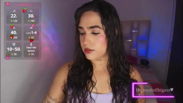 Image 3 of im_miabigass Stream on Chaturbate on 1 month ago