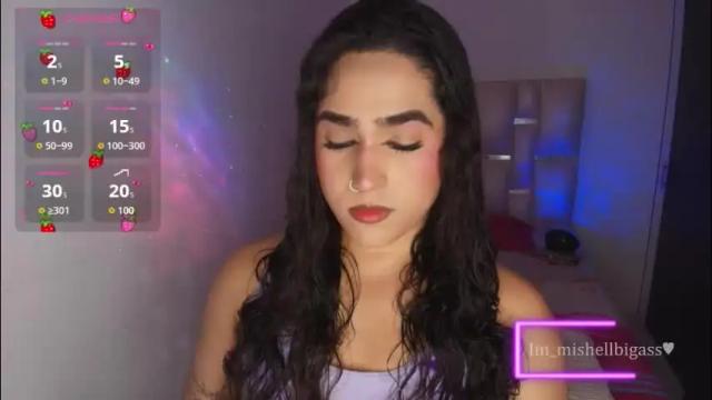 Image 6 of im_miabigass Stream on Chaturbate on 1 month ago