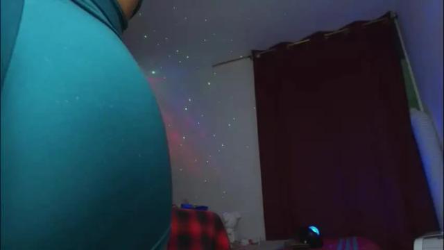 Image 2 of im_miabigass Stream on Chaturbate on 29 days ago