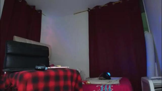 Image 10 of im_miabigass Stream on Chaturbate on 22 days ago