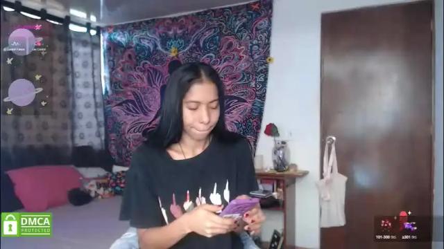 Image 2 of im_moonlight Stream on Chaturbate on 2 months ago