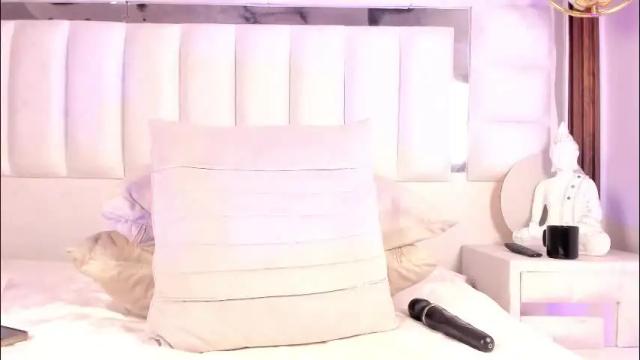 Image 11 of im_tyra Stream on Chaturbate on 2 months ago