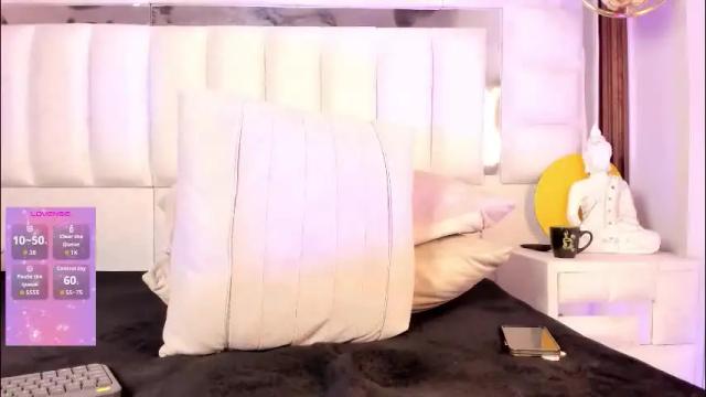 Image 10 of im_tyra Stream on Chaturbate on 1 month ago