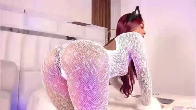 Image 3 of im_tyra Stream on Chaturbate on 3 days ago