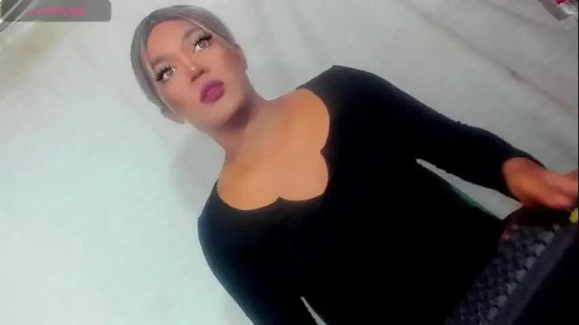 Image 2 of im_ur_hot_ella Stream on Chaturbate on 1 month ago