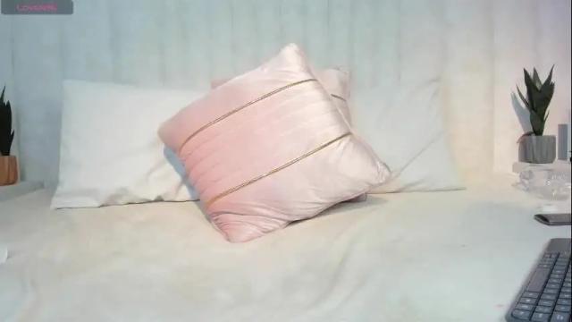 Image 6 of im_ximena Stream on Chaturbate on 13 days ago