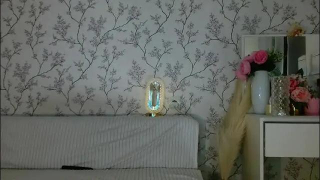 Image 4 of imcarrieberry Stream on Chaturbate on 1 day ago