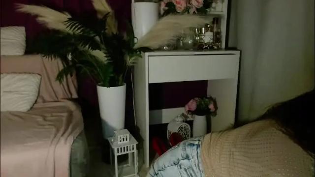 Image 11 of imcarrieberry Stream on Chaturbate on 1 month ago