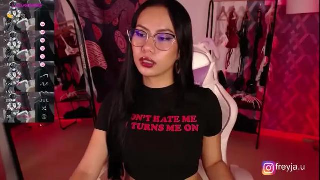 Image 4 of imfreyjau Stream on Chaturbate on 6 months ago