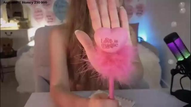 Image 11 of imkeira Stream on Chaturbate on 2 months ago