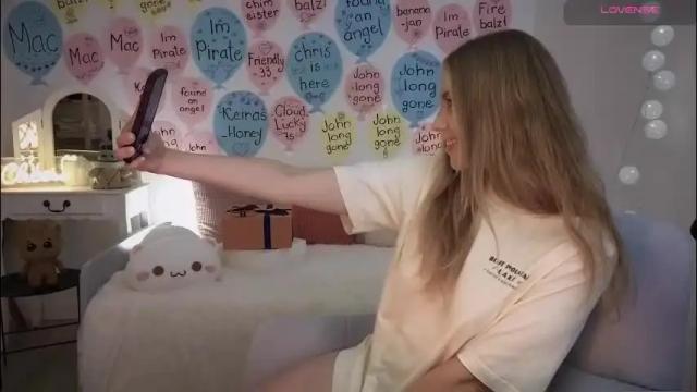 Image 2 of imkeira Stream on Chaturbate on 1 month ago