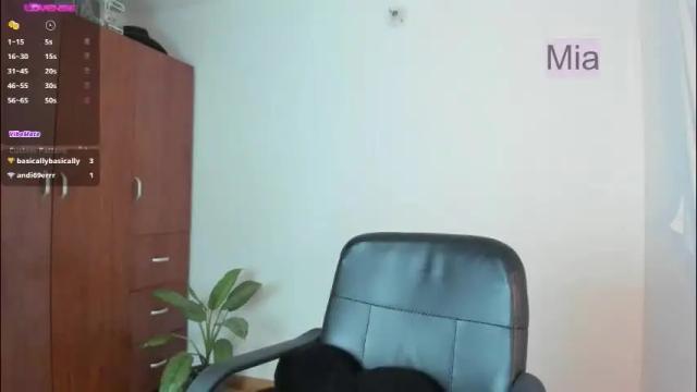 Image 10 of immia_rosse Stream on Chaturbate on 11 days ago