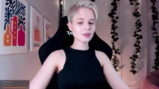 Image 10 of imnotmia Stream on Chaturbate on 15 months ago