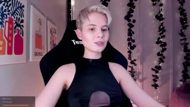 Image 12 of imnotmia Stream on Chaturbate on 15 months ago