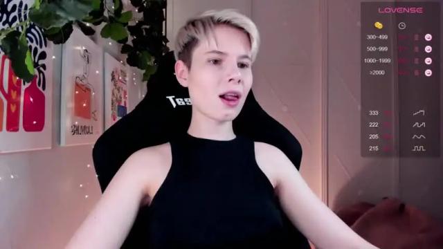 Image 2 of imnotmia Stream on Chaturbate on 13 months ago