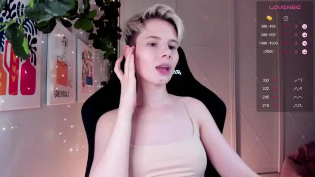 Image 10 of imnotmia Stream on Chaturbate on 13 months ago