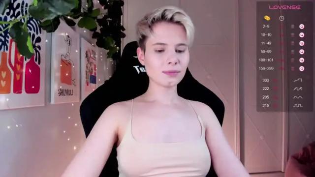 Image 7 of imnotmia Stream on Chaturbate on 13 months ago