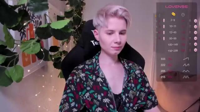 Image 12 of imnotmia Stream on Chaturbate on 13 months ago