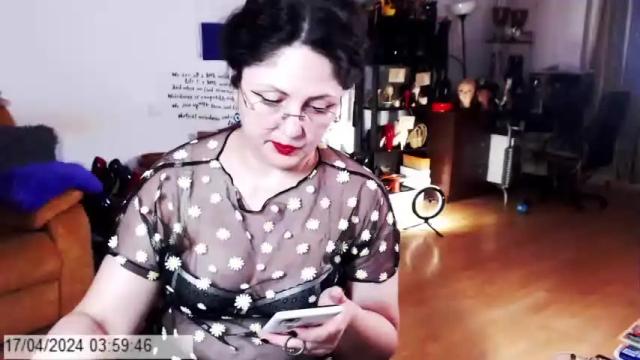 Image 7 of imperatrizasado Stream on Chaturbate on 12 months ago