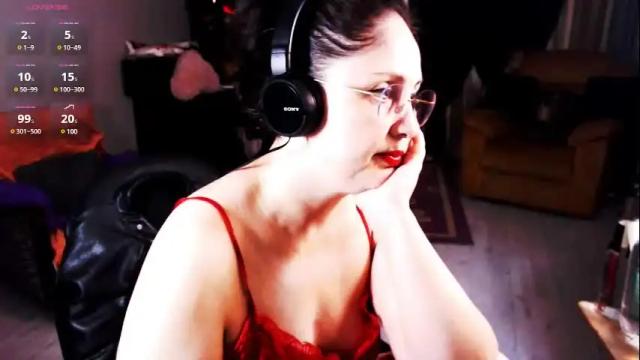 Image 4 of imperatrizasado Stream on Chaturbate on 24 days ago