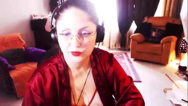 Image 8 of imperatrizasado Stream on Chaturbate on 22 days ago