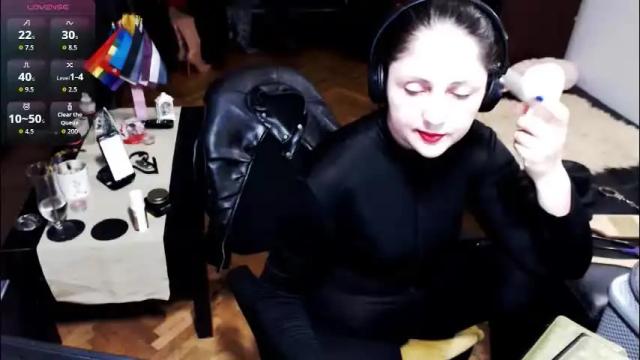 Image 7 of imperatrizasado Stream on Chaturbate on 24 days ago