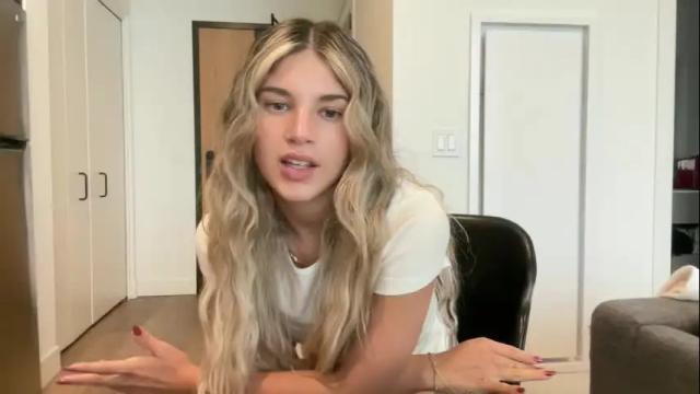 Image 4 of imrubyy Stream on Chaturbate on 27 days ago