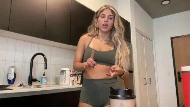 Image 7 of imrubyy Stream on Chaturbate on 26 days ago