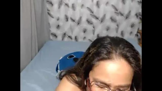 Image 2 of imyourlady09 Stream on Chaturbate on 6 months ago