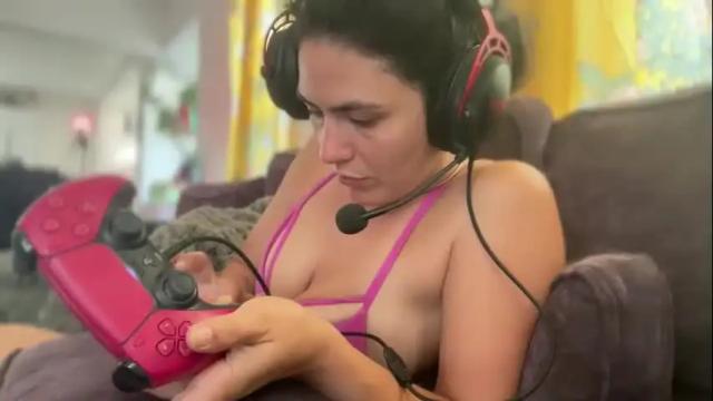 Image 8 of inbedwithlexi Stream on Chaturbate on 4 months ago