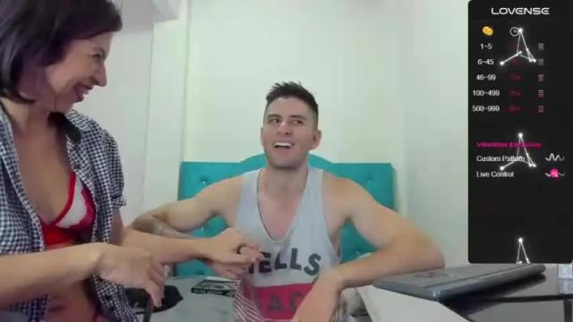 Image 11 of incubus_couple1 Stream on Chaturbate on 14 months ago