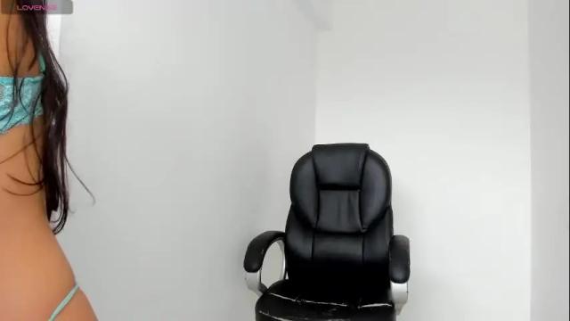 Image 3 of indiadenali Stream on Chaturbate on 7 months ago