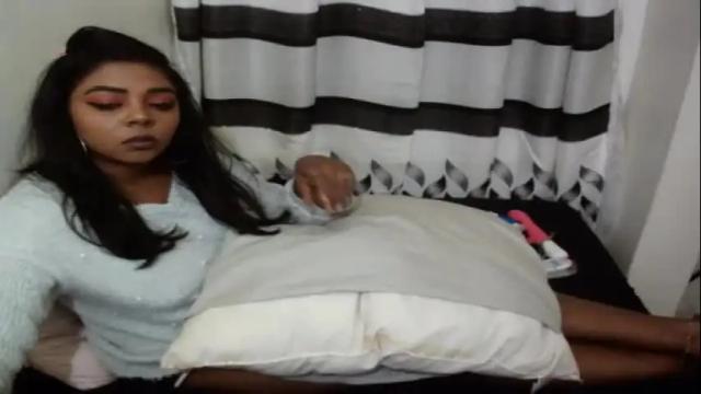 Image 4 of indian_firexx Stream on Chaturbate on 1 month ago