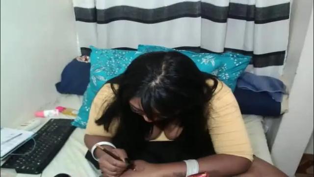 Image 2 of indian_firexx Stream on Chaturbate on 1 month ago