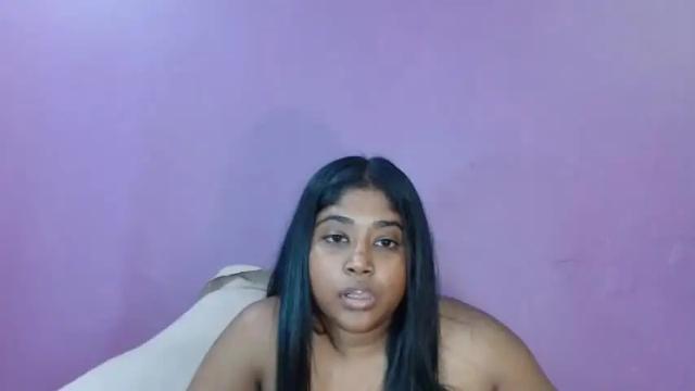 Image 12 of indian_rimmelx Stream on Chaturbate on 16 months ago