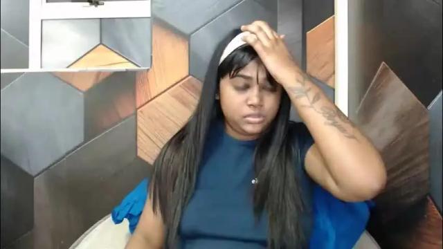 Image 3 of indian_rimmelx Stream on Chaturbate on 2 months ago