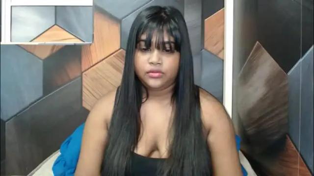 Image 3 of indian_rimmelx Stream on Chaturbate on 1 month ago