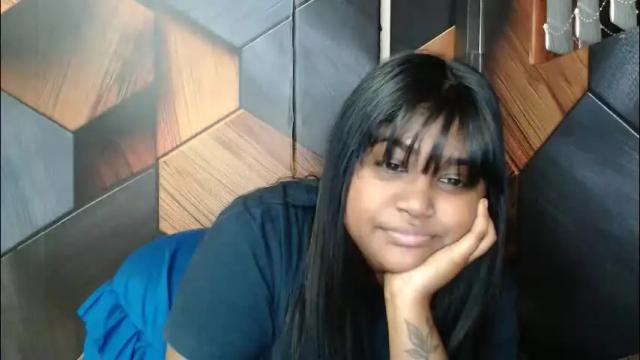 Image 4 of indian_rimmelx Stream on Chaturbate on 1 month ago